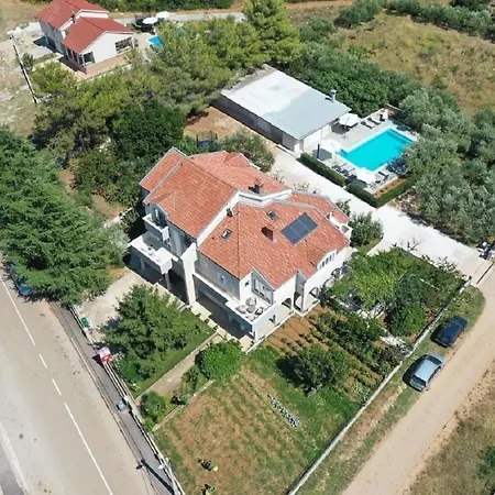 Villa Villa Milka - Heated Pool