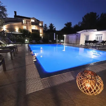 Holiday home Villa Villa Milka - Heated Pool *